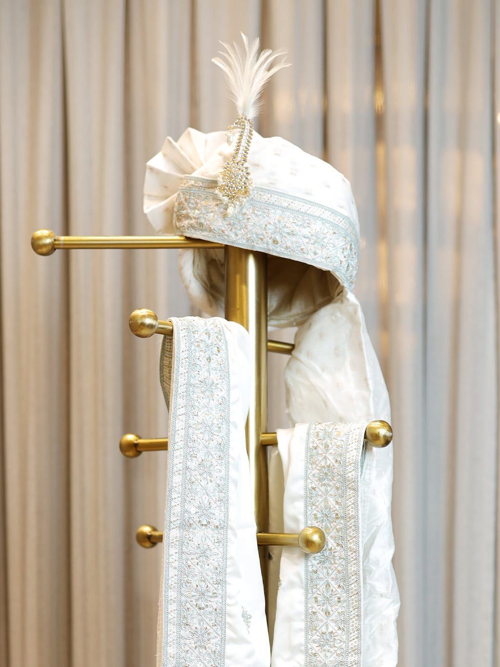 Pearl-White Embroidered Royal Safa Set