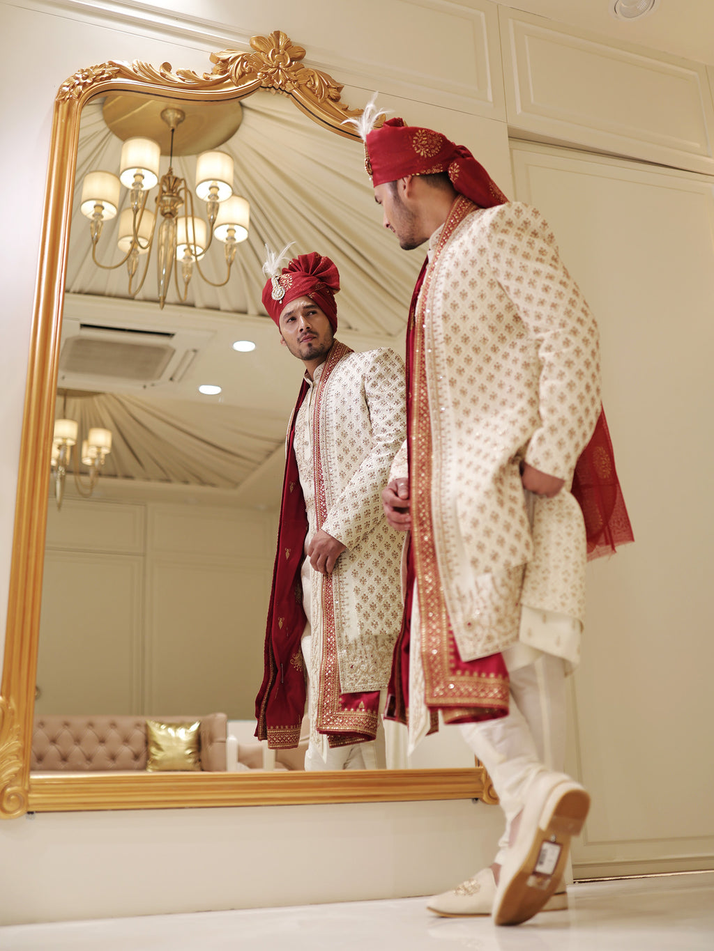 Jashnn Off White Sherwani with Dupatta