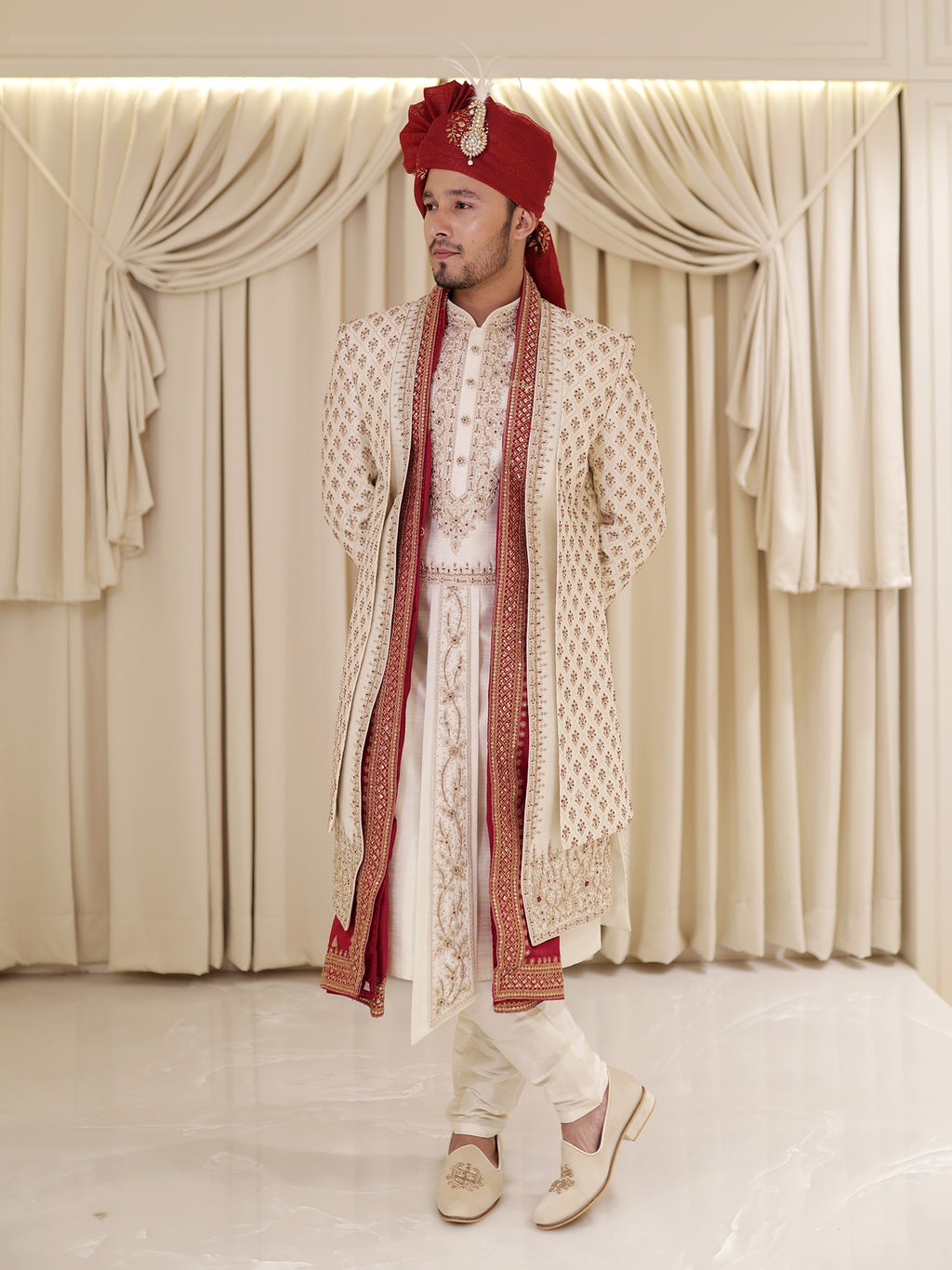 Jashnn Off White Sherwani with Dupatta