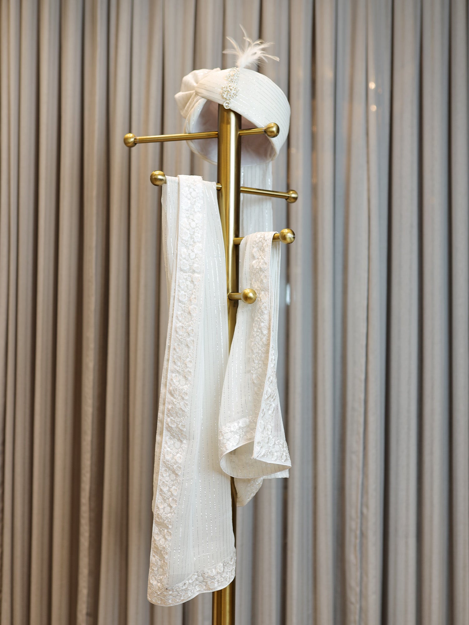 Pearl-White Embroidered Royal Safa Set