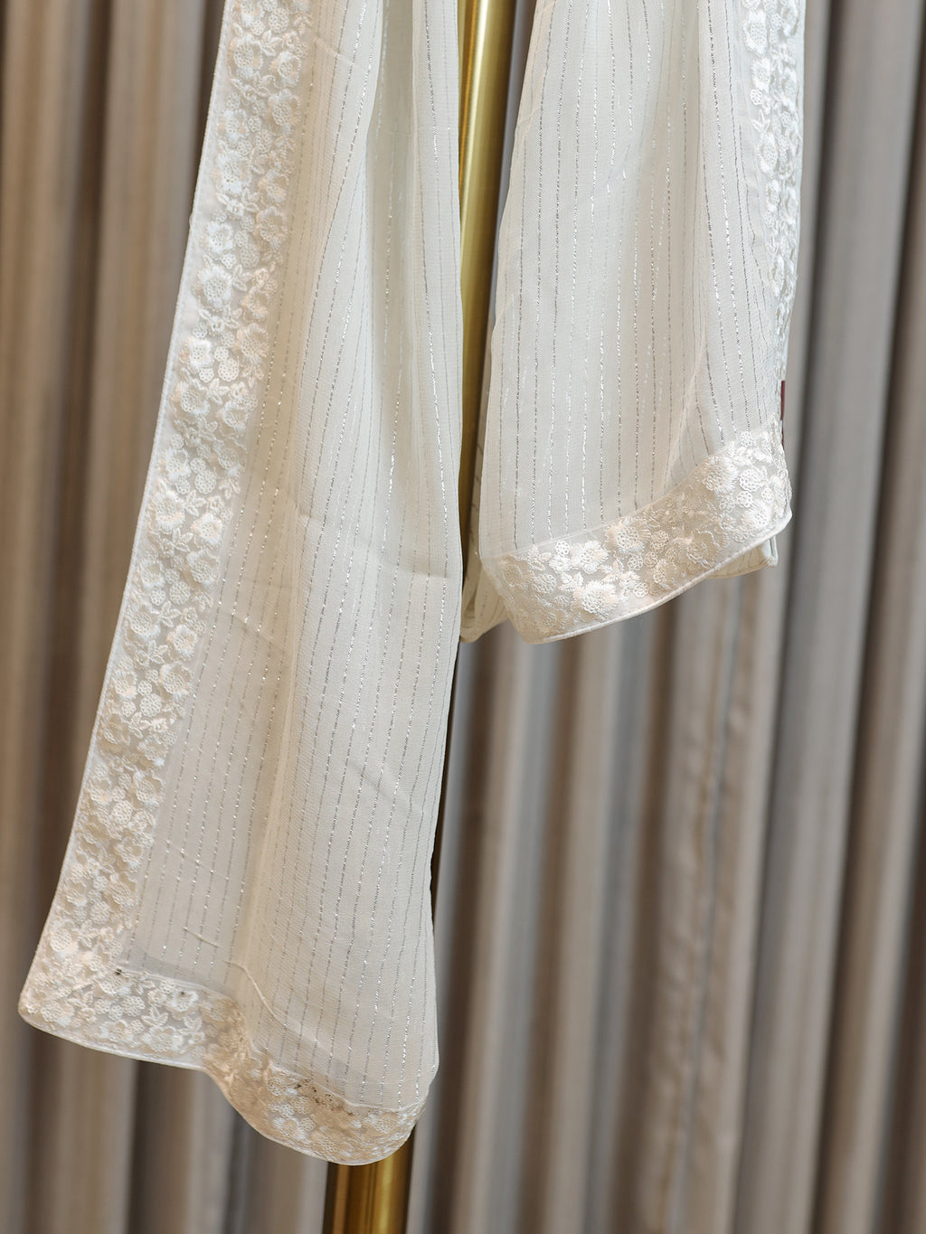 Pearl-White Embroidered Royal Safa Set