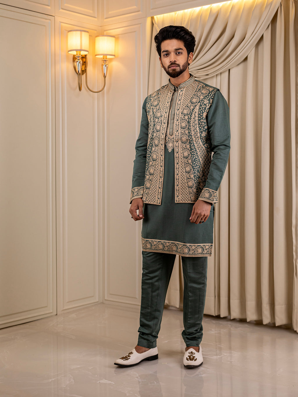 Kabir's Enigmatic Evergreen Kurta Pajama with Jacket