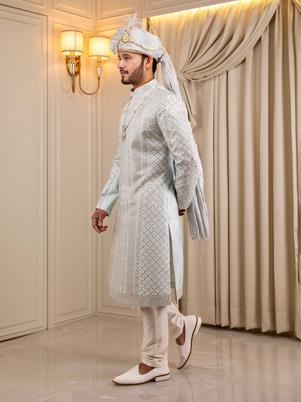 Lavesh's Luminous Linen Sherwani
