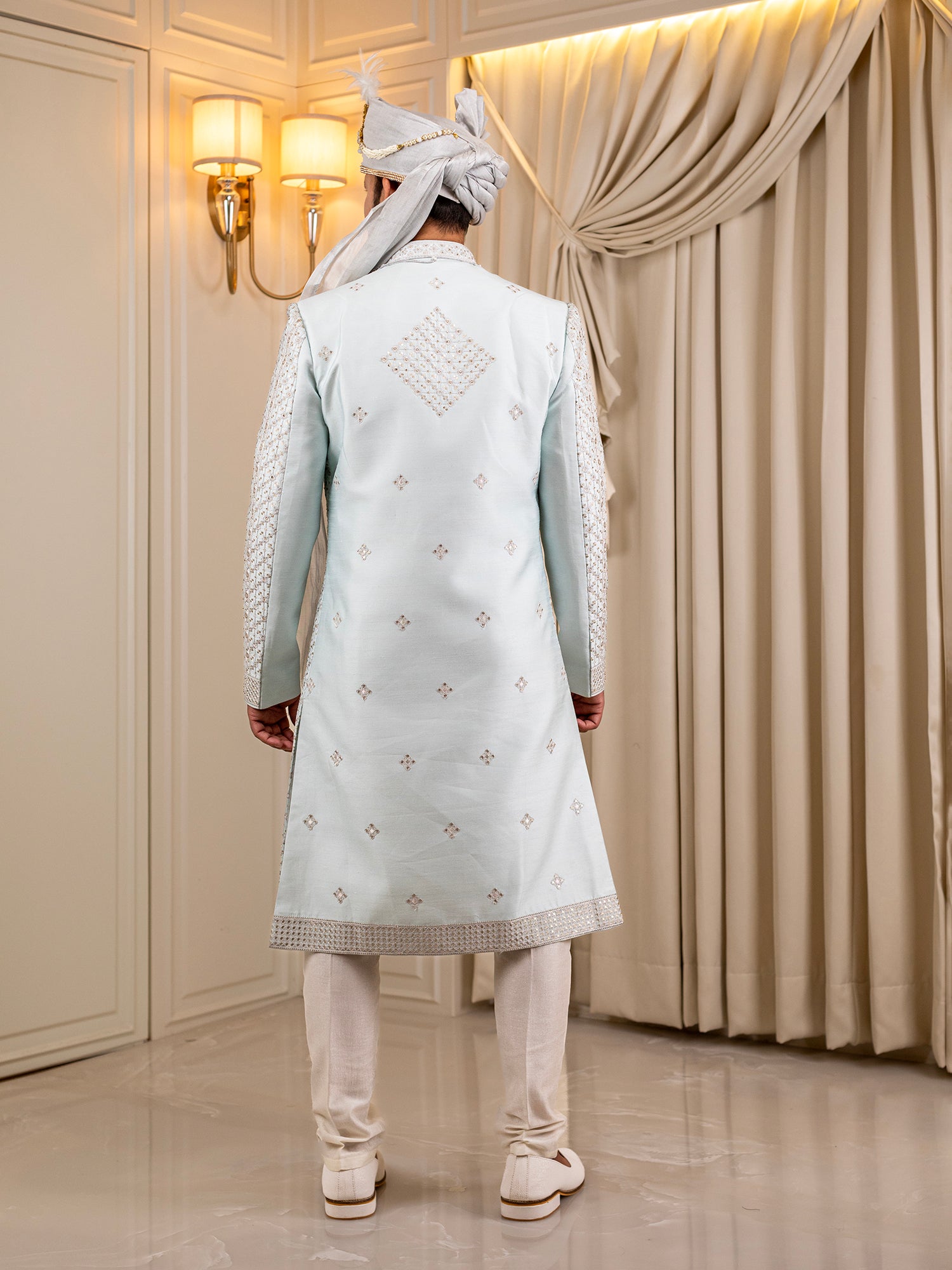 Lavesh's Luminous Linen Sherwani