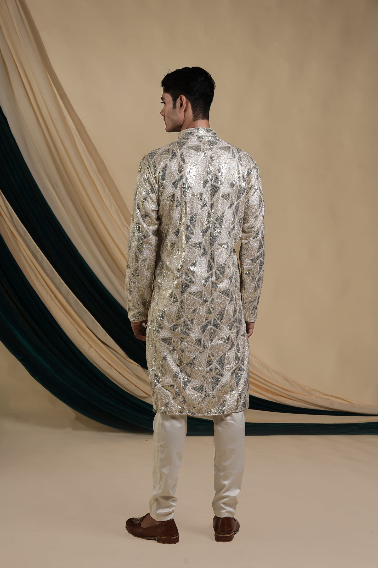 Ivory Paisley Embroidered Kurta Pajama