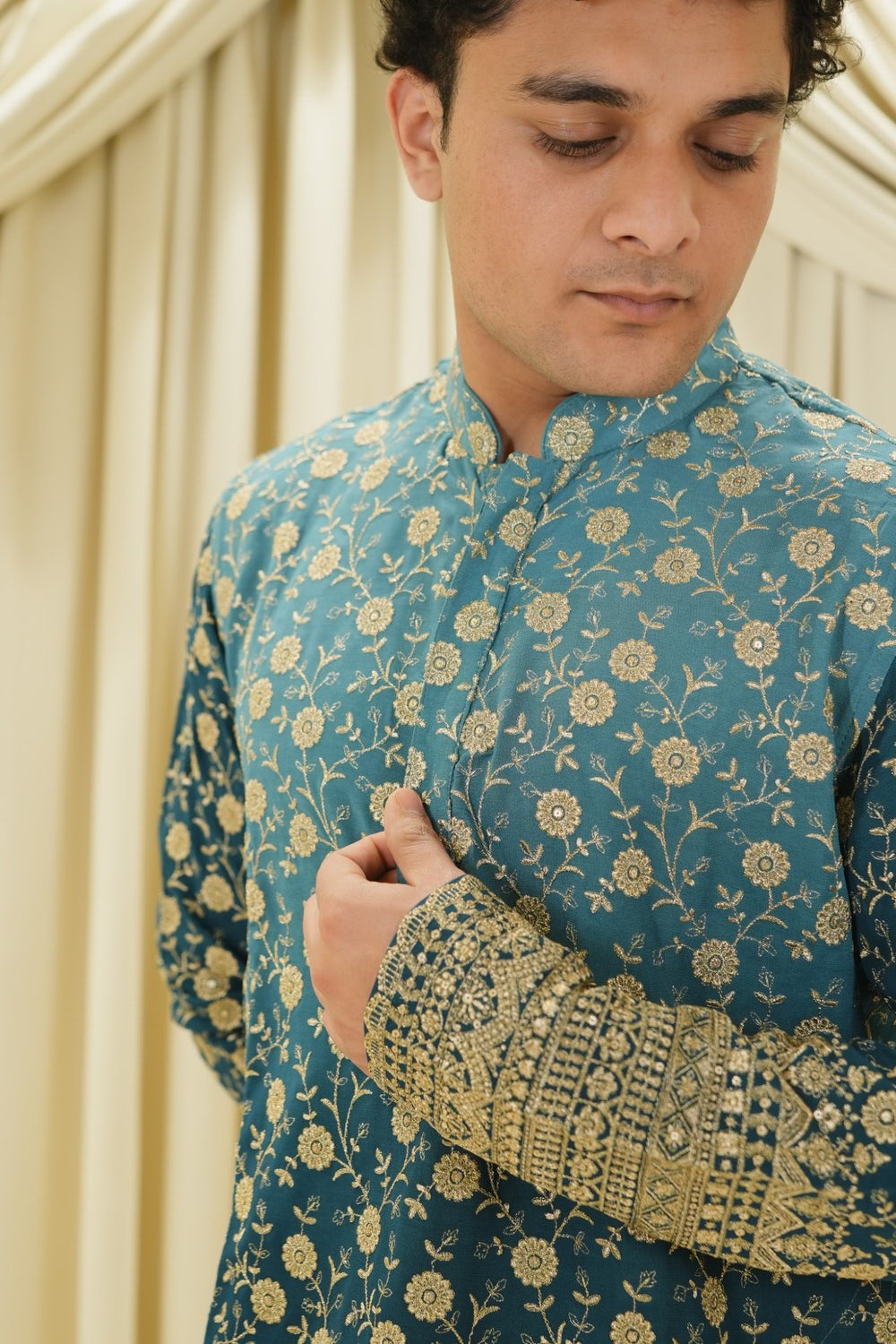 Royal Firozi Guldaan Embroidered Kurta Set