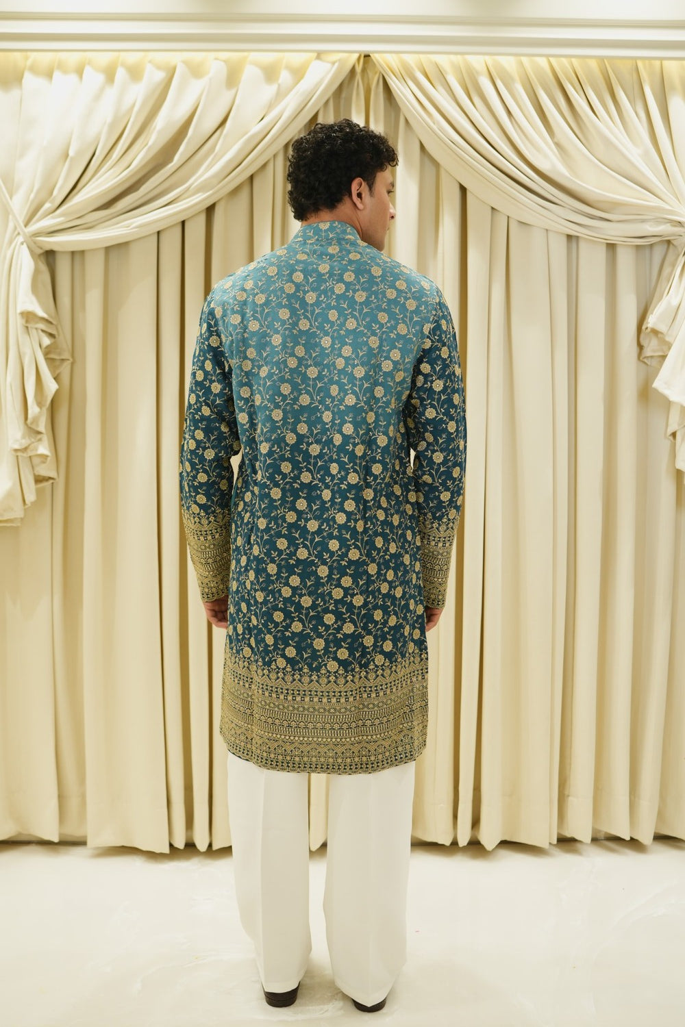 Royal Firozi Guldaan Embroidered Kurta Set